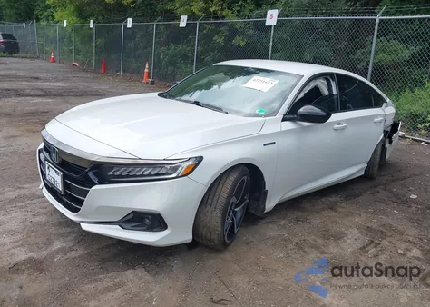 2022 Honda Accord Hybrid Sport from USA, damaged, VIN 1HGCV3F23NA010694
